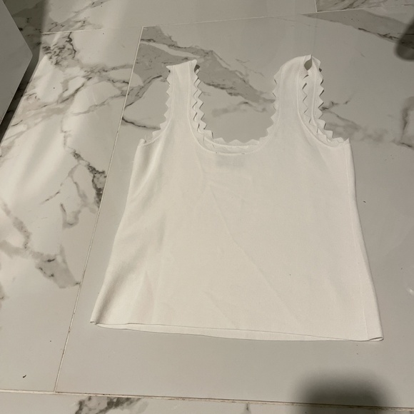 TUCKERNUCK White Ric Rac Compression Tank - Picture 3 of 6